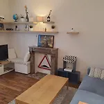 Modern 1 Bedroom Apartment Close Sacré Coeur