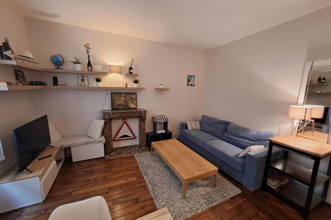 Modern 1 Bedroom Close Sacré Coeur Parigi