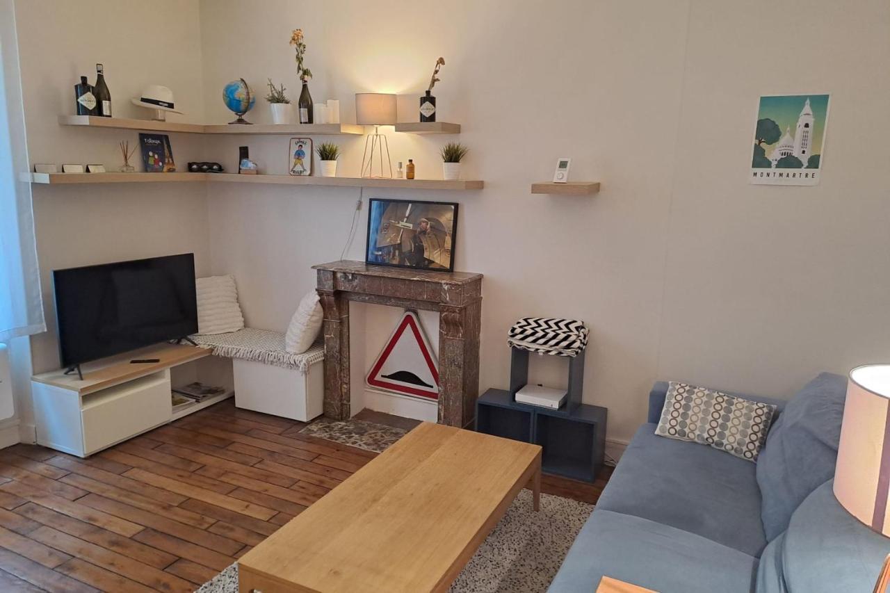Modern 1 Bedroom Close Sacré Coeur